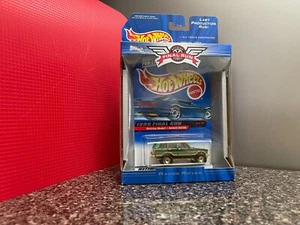 Hot Wheels | Mattel | Last Production Run | Green Range Rover | 1 of 12 | 1999 - Picture 1 of 3