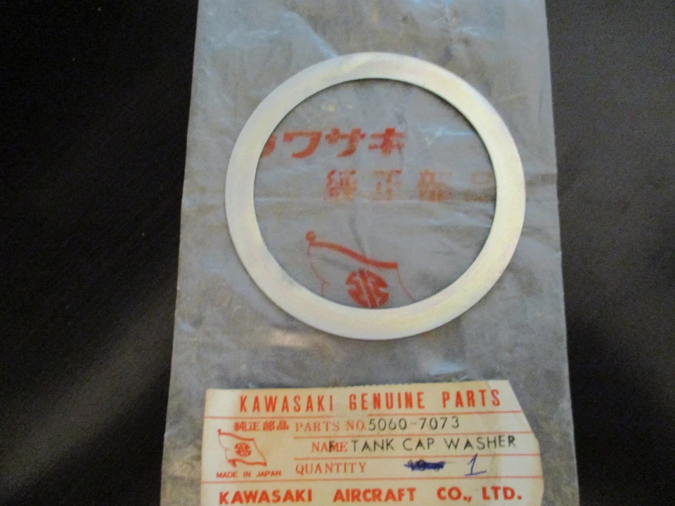 Lavadora de tapa de tanque de combustible NOS Kawasaki OEM 5060-7073 / 51048-002 Foto 1 de 1