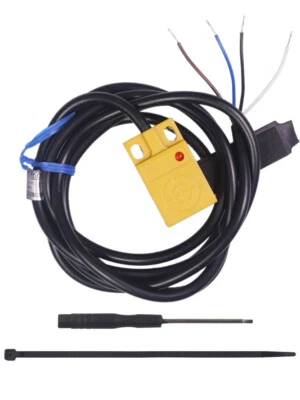 Non-Contact Liquid Level Sensor Water Alarm Induction Switch Detector DC 5-30V - Image 1 of 4