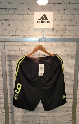 ⚽ XL #9  BENZEMA REAL MADRID 3 SHORTS Cover