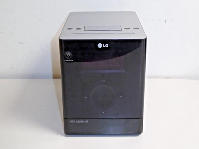 LG FA163 Kompakt Stereoanlage mit Radio / USB / iPod Dock, CD-Player DEFEKT - Image 1 of 4