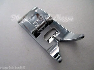 SNAP-ON 5 mm ZIG ZAG GENERAL SEWING PRESSER FOOT * WHITE & Viking HUSKYSTAR - Picture 1 of 2