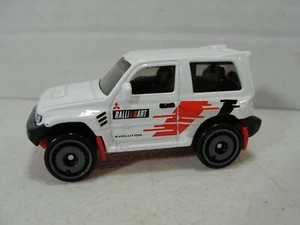 2023 Hot Wheels - #175 Mitsubishi Pajero Evolution WHITE-Loose - Picture 1 of 5