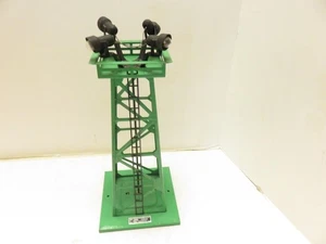 LIONEL TRAINS POST-WAR - 395 GREEN  FLOODLIGHT TOWER- WORKS OK- EXC.- HB2 - Picture 1 of 4