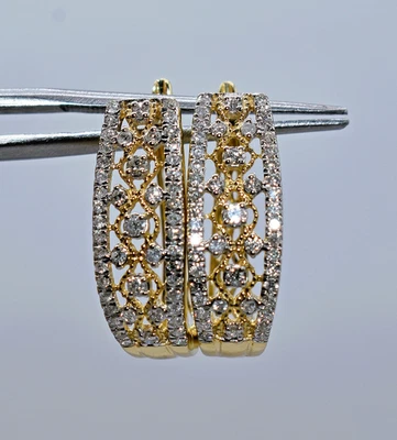 Aretes tipo argolla con bisagras de filigrana de oro amarillo de 14 quilates de diamantes blancos de 0,60 quilates TW de 7/8 pulgadas Foto 1 de 4