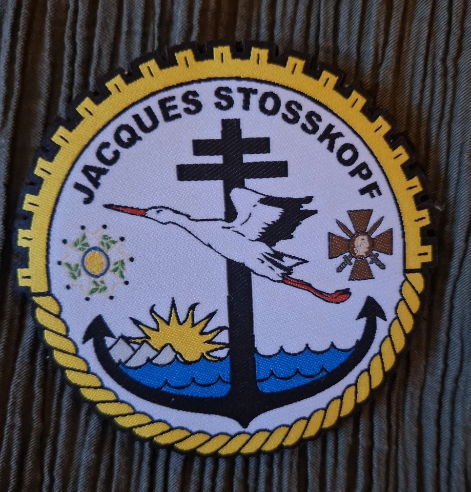 BEAU ECUSSON BATIMENT RAVITAILLEUR J .STOSSKOPF   MARINE NATIONALE - Photo 1/1