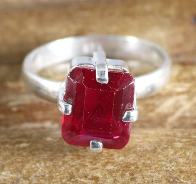 Anello Unisex In Zaffiro Padparadscha Rosa Naturale Cut Emeraldo Da 8,75 Ct - Immagine 1 di 4