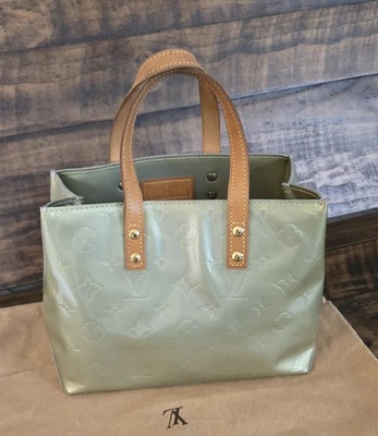 Auténtico bolso de mano Louis Vuitton Reade PM Vernis de cuero Foto 1 de 4