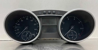 Mercedes Ml350 2007 cuadro de instrumentos velocímetro 55 k id 1645408847 2006 Foto 1 de 4