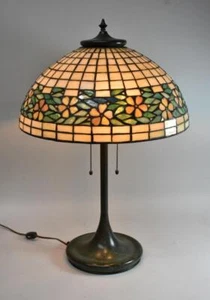 Unique Lamp Works Leaded Glass Lamp - Picture 1 of 10