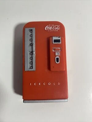 1995 Coke Vending Machine Magnet Coca Cola 90s Vintage Collectable Magnet 40 - Image 1 of 4