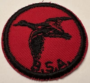 PATROL MEDALLION S-5 DUCK RED TWILL RED RUBBER BACK 1969-71 - Picture 1 of 2
