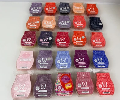 Lot of 25 Assorted Scentsy 3.2 oz Wax Melts 8-Bar Packs Assorted - New - Image 1 of 3