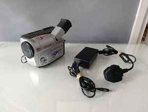Samsung VP-L850D CAMCORDER ANALOG Hi8, 8MM, Video8, 990x Zoom - GETESTET - Bild 1 von 21