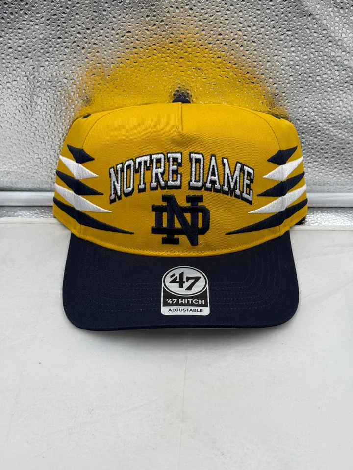 Notre Dame Fighting Irish NCAA '47 金色钻石挂扣可调节帽子 — 第 1/4 张图片