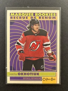 Nikita Okhotiuk - 2022-23 O-Pee-Chee Marquee Rookie Retro RC #596 Devils - Bild 1 von 2