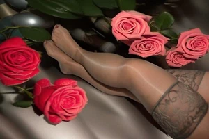 Halterlose Strümpfe Damenstrümpfe Spitze Glanz Nylons 56,3% Nylon 43,7% Elasthan - Bild 1 von 6