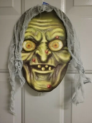 HOODED-EVIL WITCH - 复合板悬挂装饰 — 第 1/4 张图片