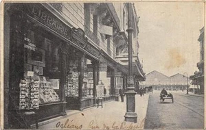 CPA 45 ORLEANS LIBRAIRIE PROUTIERE HUGUET MAGASIN PAPETERIE CARTES POSTALES SOUV - Picture 1 of 2