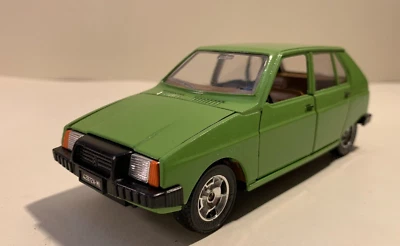 Hotwheels Citroen Visa, automodello scala (1:24 - 1:25), vintage (1360) - Immagine 1 di 4