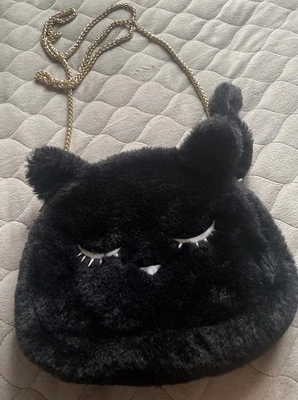 Cartera 3AM Forever Gatito Peludo Gato Dorado Cadena Larga Correa Forrada Cola Cremallera Nueva sin Etiquetas Foto 1 de 4