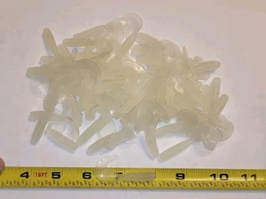 Glow 2 inch 100 Pack Curl Tail Grubs - Picture 1 of 2