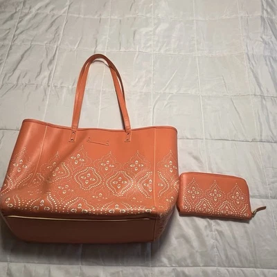 Cartera de hombro Vera Bradley con ojales de coral con cartera de acordeón a juego Foto 1 de 4