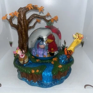 Disney Winnie The Pooh Rainy Day Snowglobe Large Little Black Rain Cloud - Picture 1 of 8