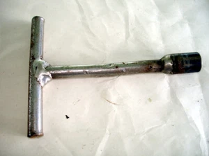 Llave de mango en T vintage Cornwell C 0212 enchufe de 3/8 - Imagen 1 de 2