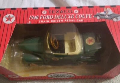 Gearbox Texaco Fire Chief (Series #60203) Die Cast 1940 Ford Deluxe Coupe 1/800 - Image 1 of 4
