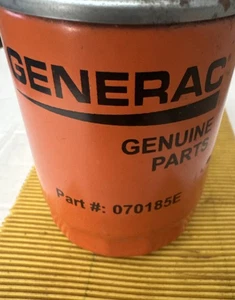 Generac - Filtro de aceite 070185E y kit de filtro de aire 0E9371AS - Imagen 1 de 5