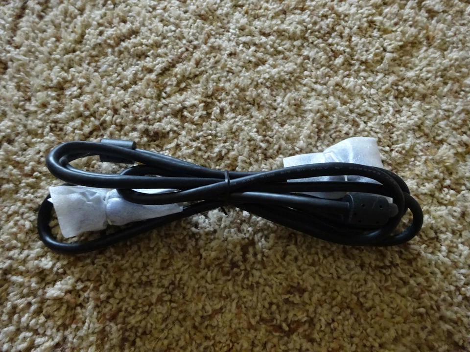 E52534-D AWM 20276 VW-1 30V JCE DVI DIGITAL SINGLE LINK VGA MALE TO VGA MALE - Image 1 of 3