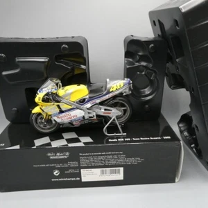 1/12 Minichamps 2000 Honda NSR500 Valentino Rossi Nastro Azzuro 122006146 - Picture 1 of 10