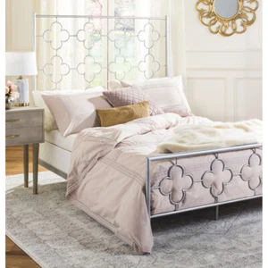 SAFAVIEH Morris Lattice Metal Bed | Antique Silver | Queen | - Picture 1 of 7