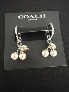 Coach Perlen Kirsche Ohrringe/Logo Etui - Bild 1 von 5