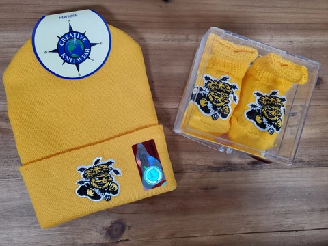 Wichita State Shockers NCAA Baby Infant Hat Matching Booties Socks Newborn New Cover
