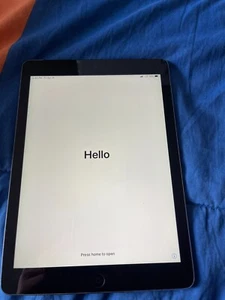 Apple iPad Air (1st Gen) 16GB WiFi 9.7" (2013) - Good Condition - A1474 - Picture 1 of 7