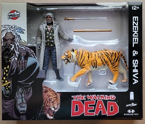 The Walking Dead Ezekiel & Shiva Action Figure Clean & Bloody Set ALL OUT WAR! - Imagen 1 de 3