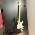 RockBand Wii Harmonix Fender Guitar Hero Stratocaster Model 19091 no dongle
