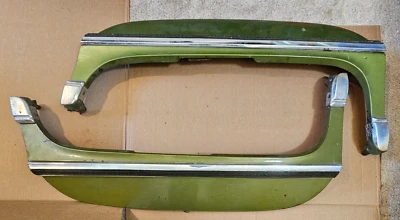 75-77 Lincoln Continental fender skirt L&R LIGHT GREEN - Image 1 of 4
