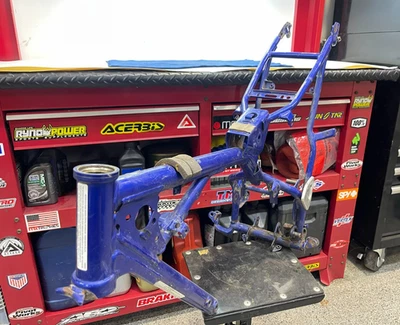 2003 Yamaha TTR125L MAIN FRAME CHASSIS OEM FRAME YAMAHA TTR 125 WITH/PAPERS - Image 1 of 4