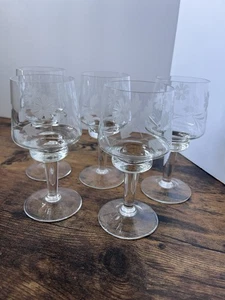 Vintage Romanian Crystal Etched Flowers Handmade Glasses Set Of 5 - Picture 1 of 6