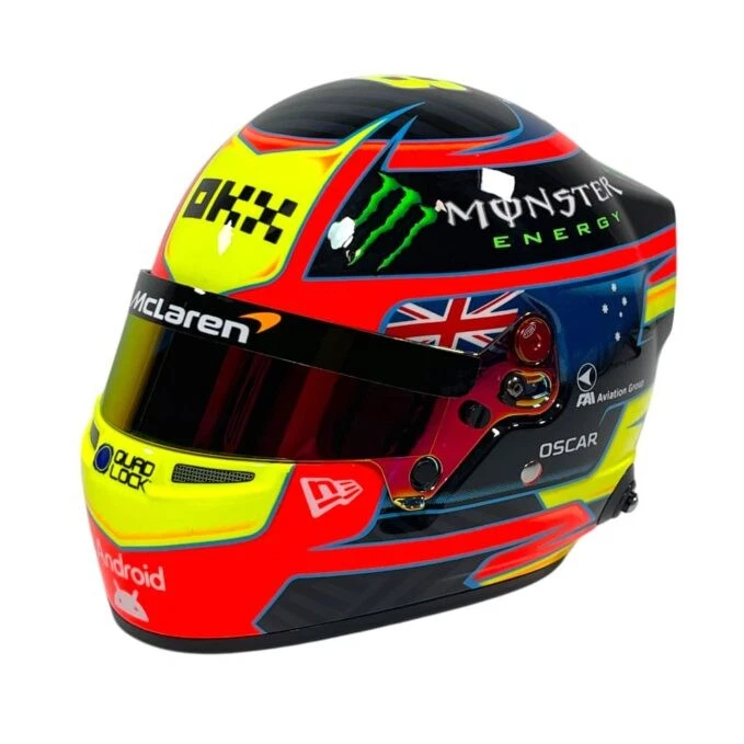 Mini Helmet Bell 1/2 Team McLaren Oscar Piastri #81 2025 - Immagine 1 di 4