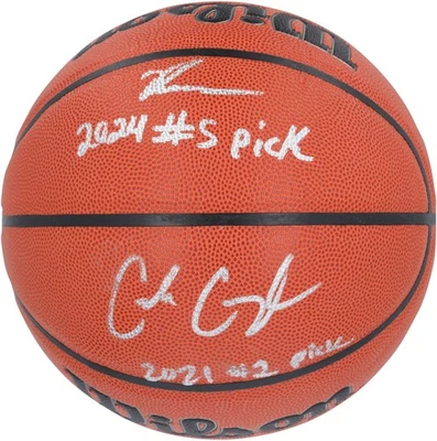 Pistones Cade Cunningham & Ron Holland firmados Wilson bola interior/exterior con piezas Foto 1 de 3