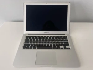 Apple MacBook Air 13" 2010, 1.86 GHz Intel Core 2 Duo, 2GB RAM, No SSD/OS - Picture 1 of 18