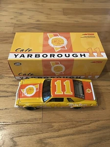 1976 Cale Yarborough RCCA #11 Holly Farms Malibu CWB 1/24 Diecast NASCAR - Picture 1 of 12