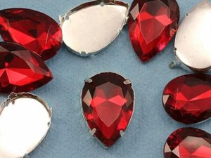 18x13mm Red Ruby H103 Teardrop Fancy Gems & Cup Settings - 15 PCS - Picture 1 of 2
