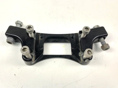 Abrazadera de montaje de barra superior estabilizadora de dirección 06 KTM 450 525 XC Foto 1 de 3