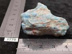 APATITE BLEUE pierre brute mineraux lithotherapie collection esoterisme reiki - Picture 1 of 3