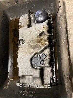 Carcasa de filtro de aluminio para cárter de aceite de motor Volvo S60R S60 2004-2007 OEM #2772M Foto 1 de 4